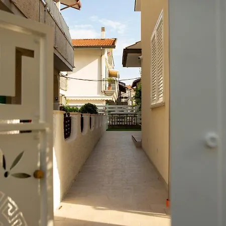 فندق مبيت وإفطار Aria Di Sale مارتينسيكورو