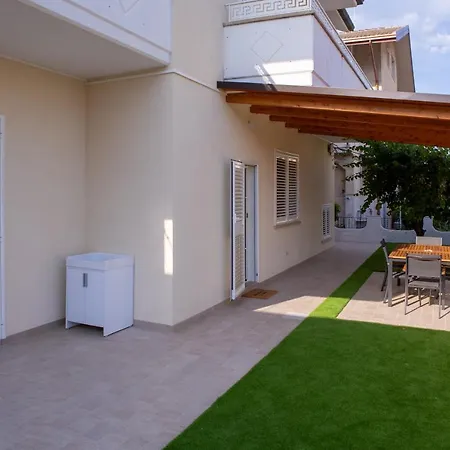 Aria Di Sale Bed & Breakfast